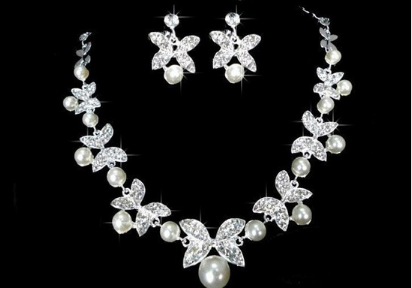 Butterfly Bridal Jewelry Set Chain Pearl Jewelry Three Piece Bridal Soft Chain Headdress Bridal Jewelry Set - Laizhan Accessories 