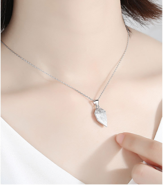 Creative Magnet Necklace Love Heart Broken Men And Women - Laizhan Accessories 